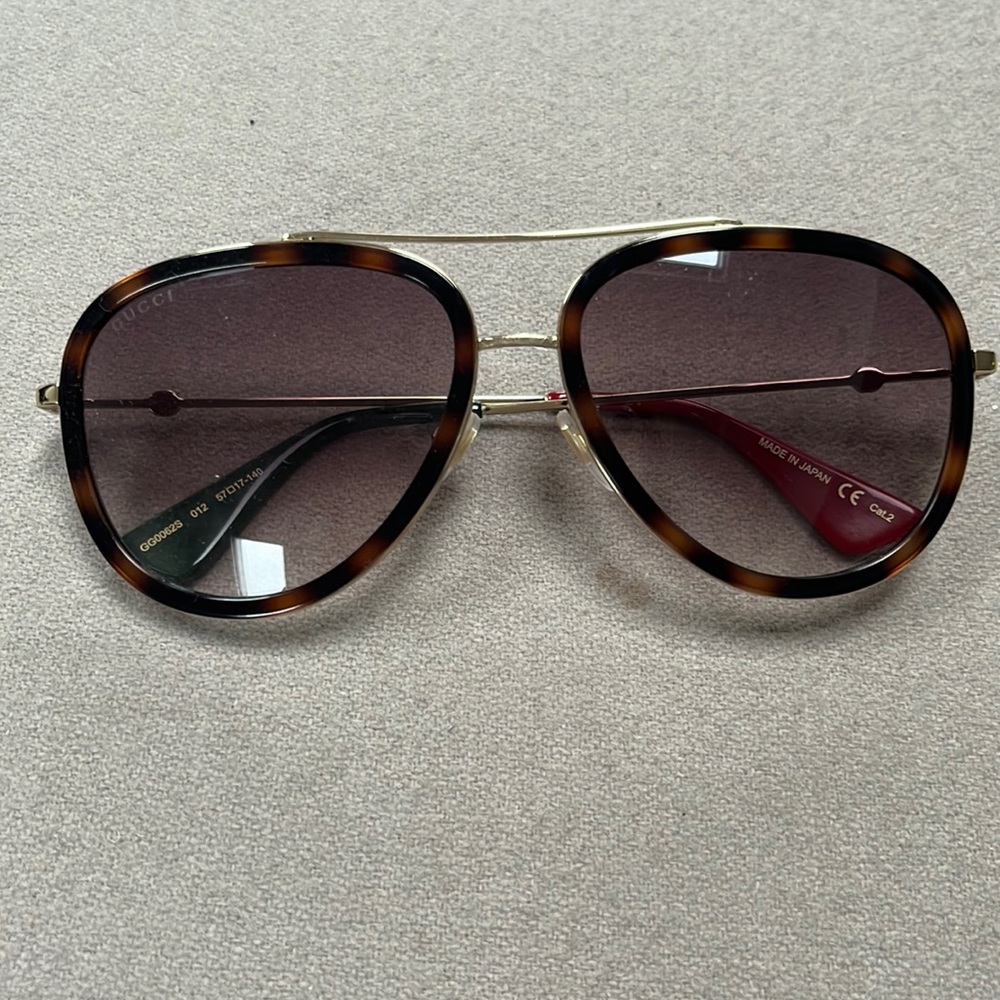 Gucci aviator sunglasses